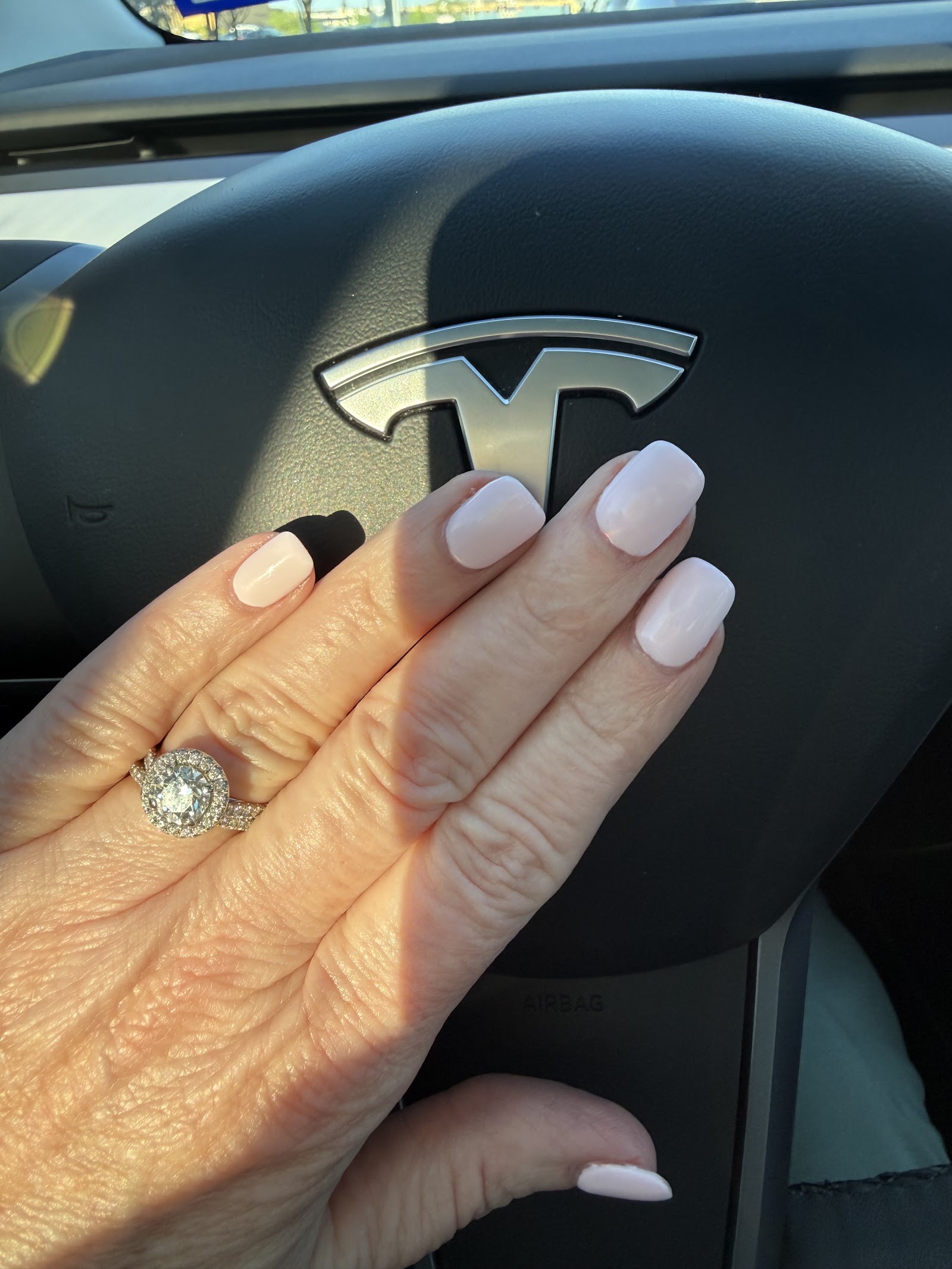 La Bella Nails & Spa in Leander logo